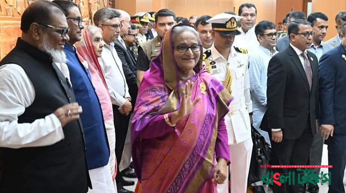 জেনেভার উদ্দেশে প্রধানমন্ত্রীর ঢাকা ত্যাগ